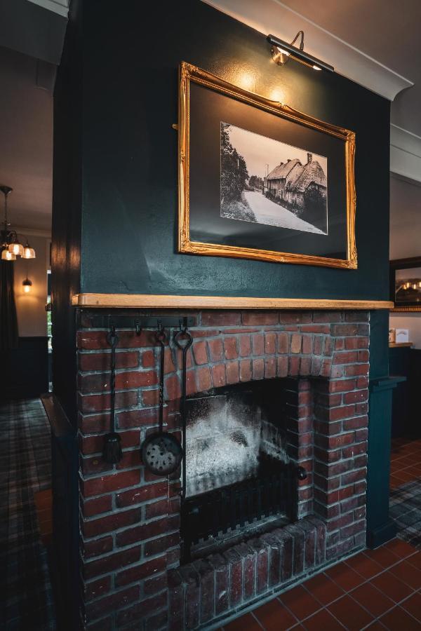 The Old Railway Porton Hotel Exterior foto